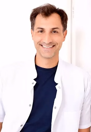 Charbel Kortbawi, ostéopathe DO MSc spécialisé douleur chronique et sport, Paris 16